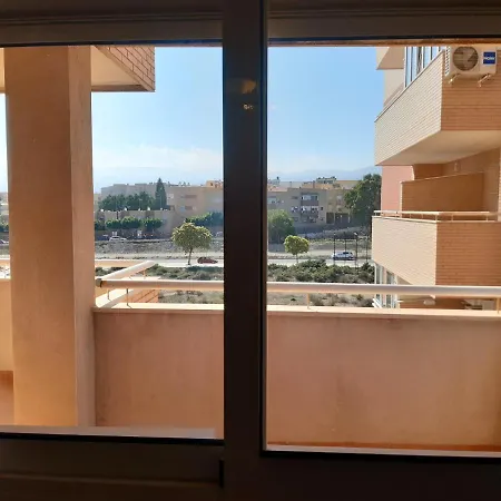 Apartamento El Ingenio Con Balcon Y Aparcamiento En - Alborania Almeria